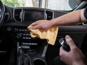 Быстрая очистка салона Meguiar's Quik Interior Detailer Cleaner