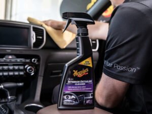 Быстрая очистка салона Meguiar's Quik Interior Detailer Cleaner