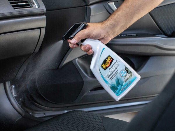 Нейтрализатор запахов "Новое авто" Meguiar's Carpet & Cloth Re-Fresher
