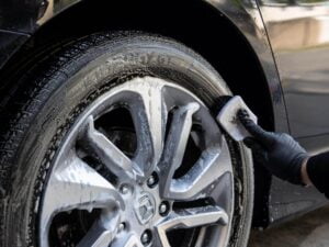 Очиститель колес Meguiar's Hot Rims Wheel & Tire Cleaner
