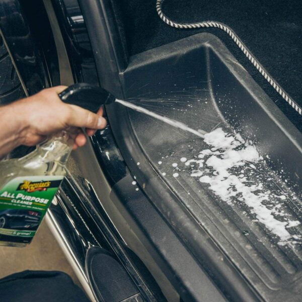 Универсальный очиститель Meguiar's All Purpose Cleaner